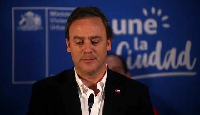 felipe-ward-ministerio-vivienda-minvu-hermosilla-patio-jalaff-e1725482840852